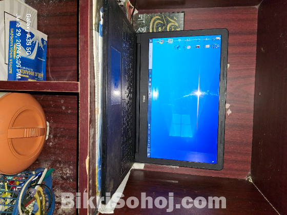 Dell Inspiron 15
